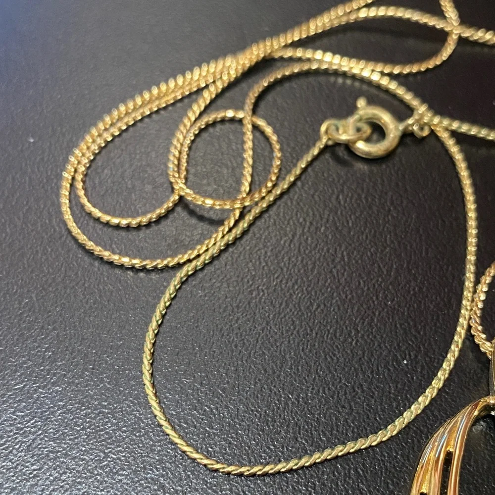 Vintage 30” Gold and Pink Pearl Pendant Necklace